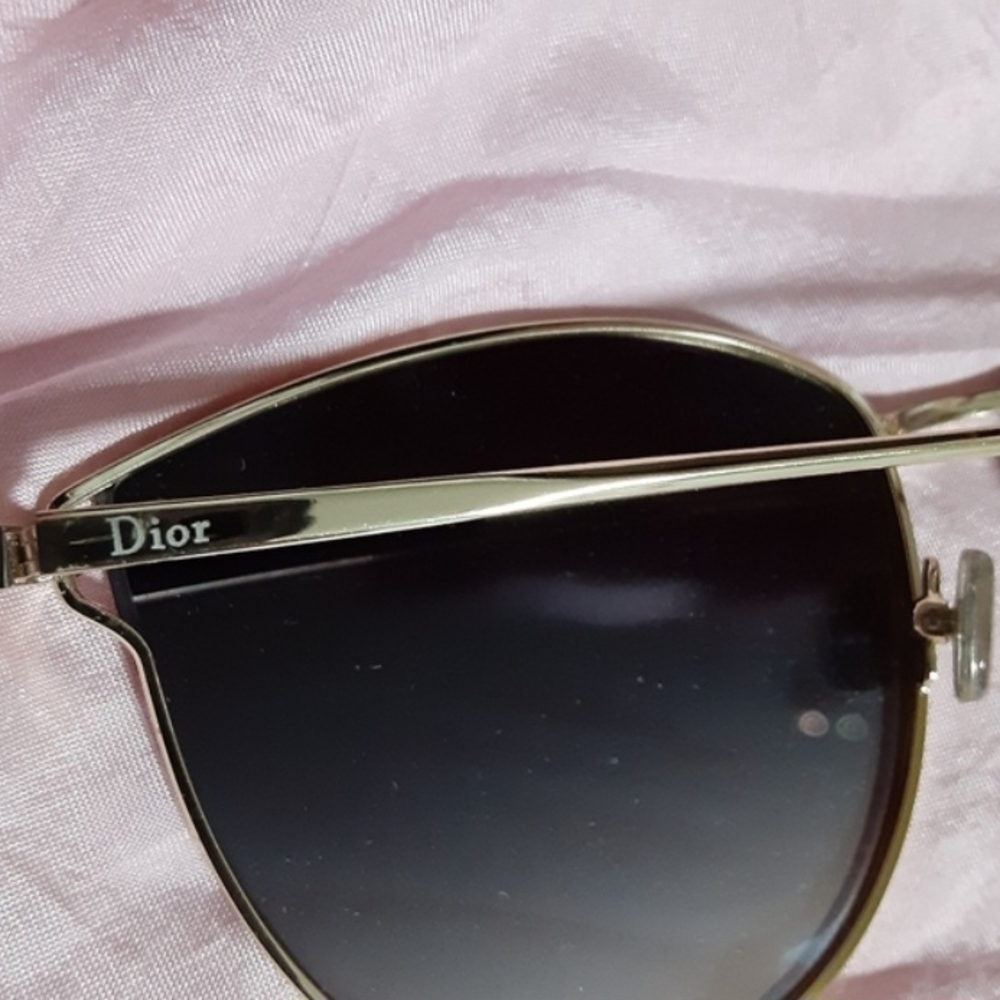 Dior Gold and Pink Sunglasses. Made In Italy - Picture 8 of 16